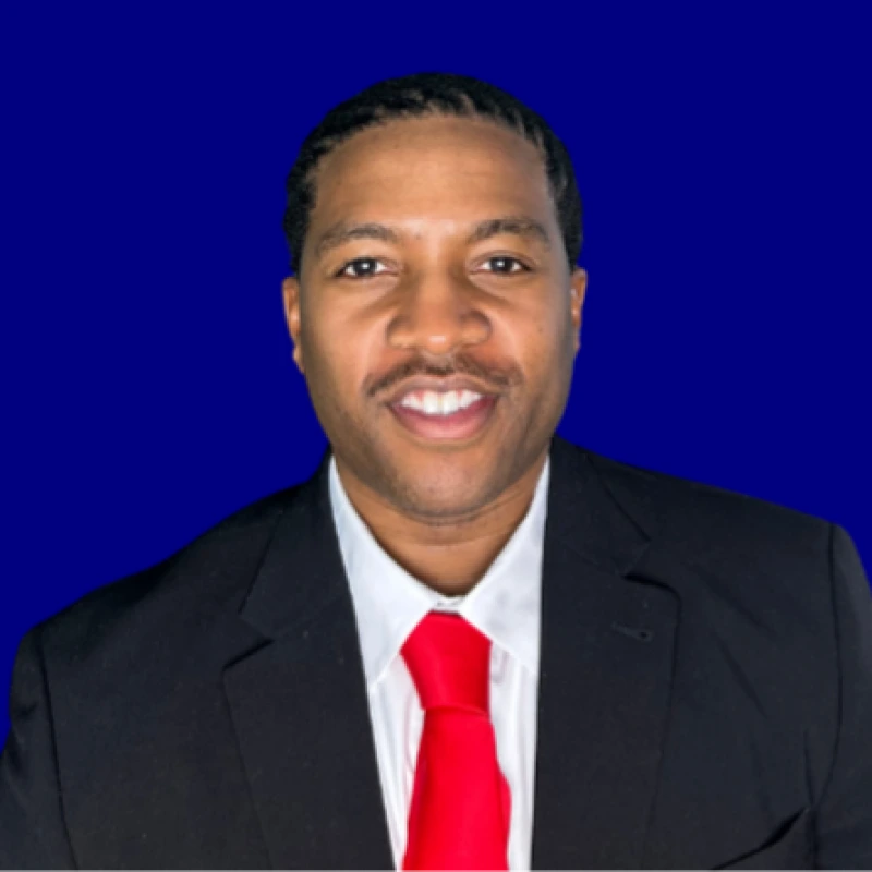 DJ Reese of No Stress Zone Entertainment, corporate event emcee and DJ, studio headshot